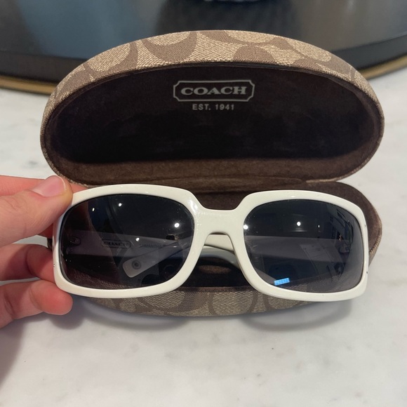 COACH vintage Samantha S425 sunglasses in white with rainbow rhinestone detail - Picture 1 of 10